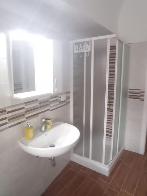 Dimora Del Cavaliere Apartment LʼAquila Екстериор снимка